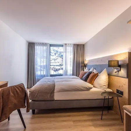 Haus Zur Bruecke Церматт